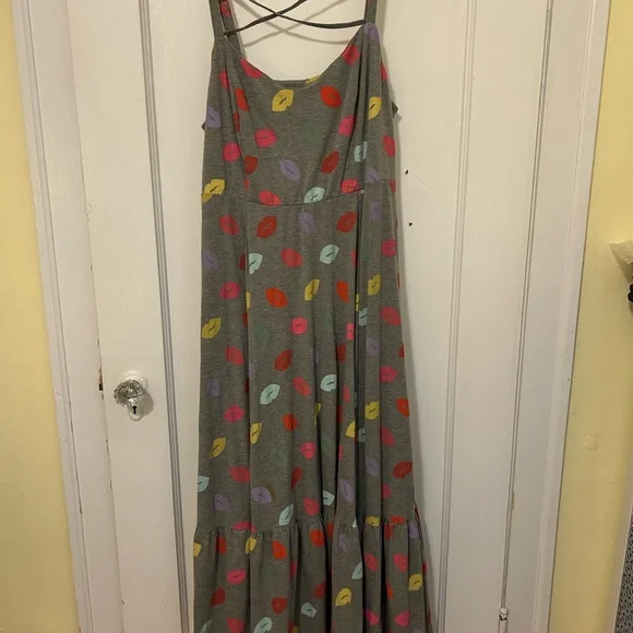 Torrid Multicolor Lip Print Maxi Dress - Picture 2 of 6